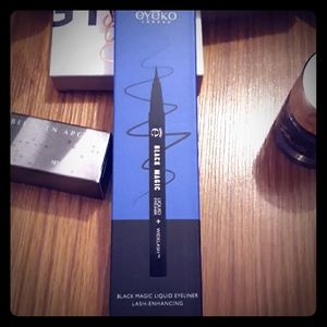 EYEKO black Magic Liquid Eyeliner Carbon Black